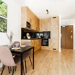 Apartament Near Sky Tower Free Parking For 2 Cars