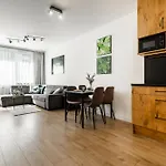 Apartament Near Sky Tower Free Parking For 2 Cars